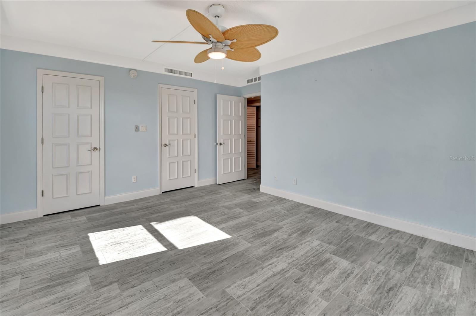645 Marina Point Dr #6450 Property Photo 29