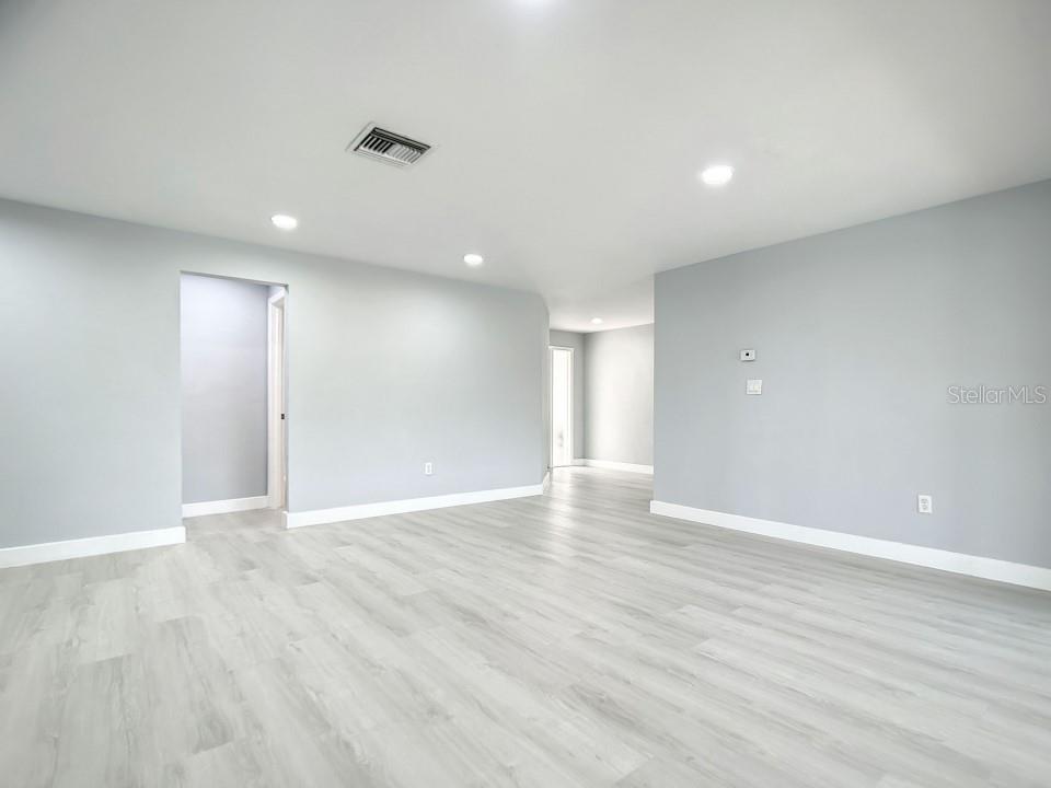 4281 Orange Grove Boulevard Property Photo 8