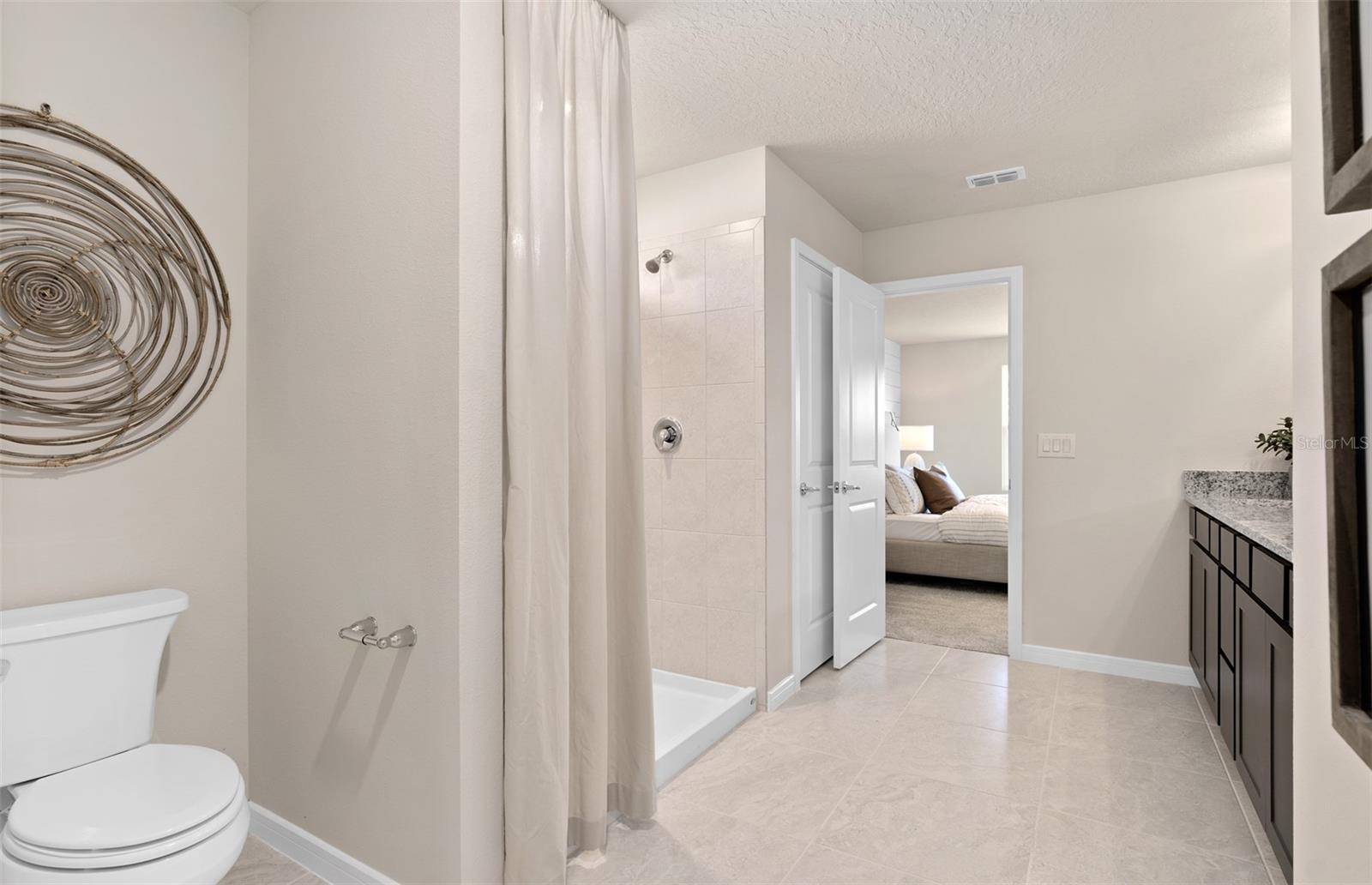 2118 Charming Ave Property Photo 27
