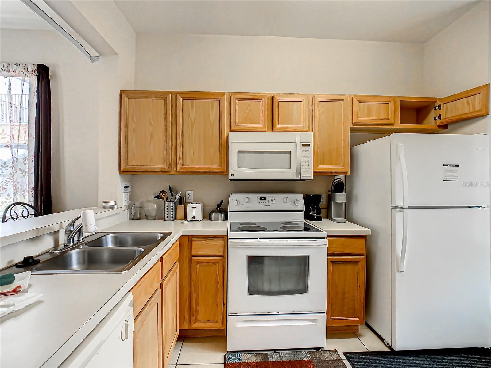 702 Calabria Ave Property Photo 3