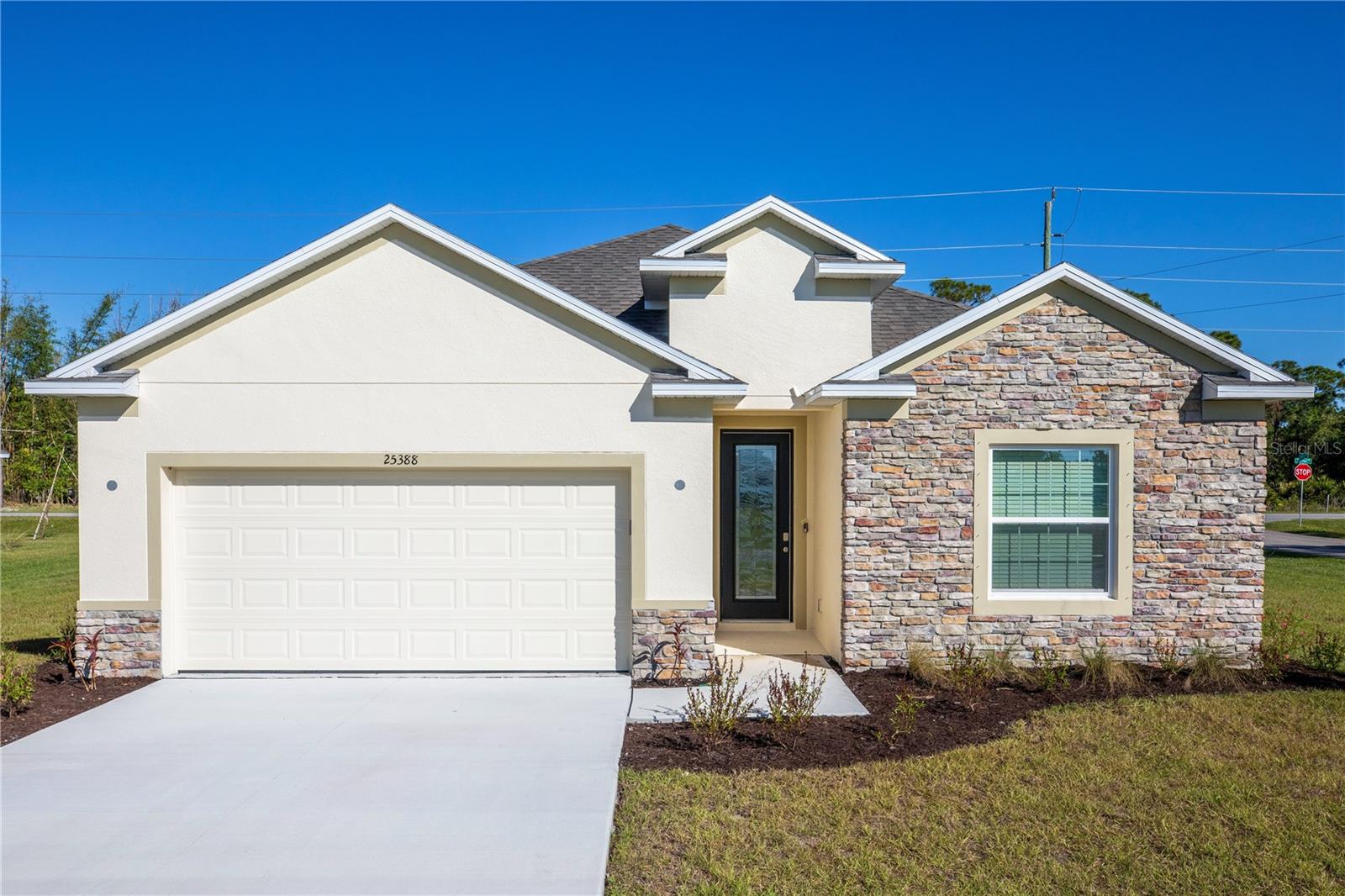 25388 Alicante Dr Property Photo 1