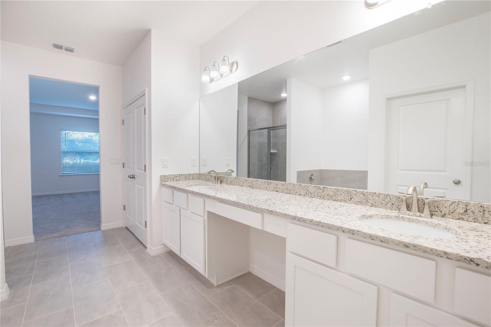 25388 Alicante Dr Property Photo 14