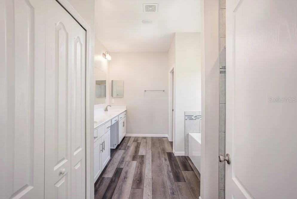 25388 Alicante Dr Property Photo 34