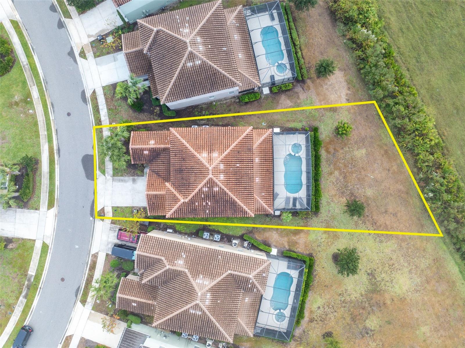 6078 Broad Oak Dr Property Photo 3