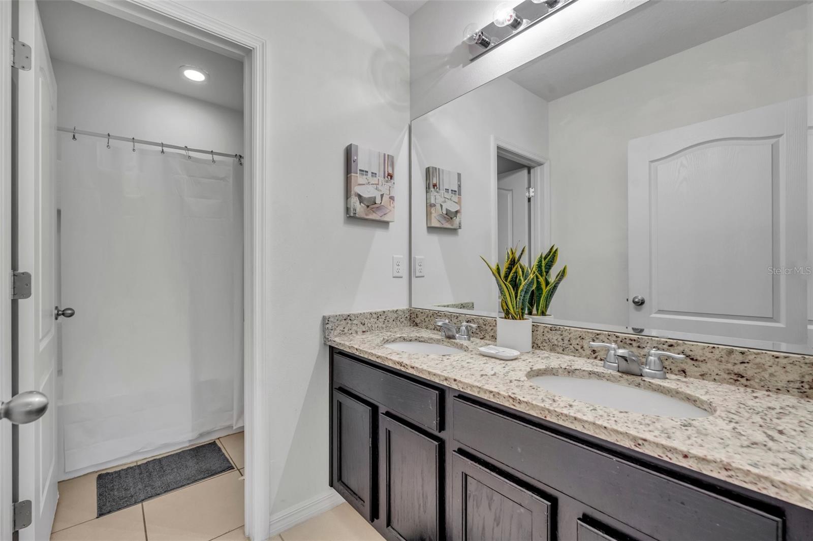 6078 Broad Oak Dr Property Photo 37