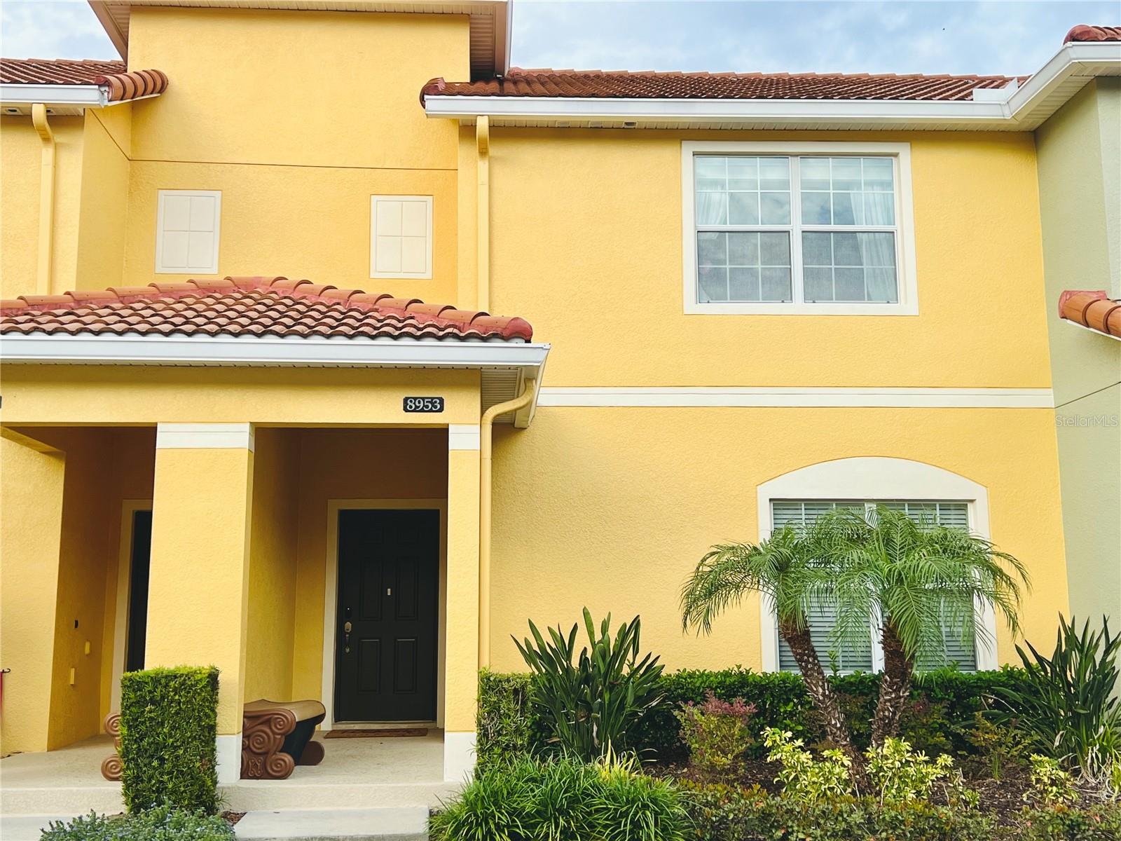 8953 California Palm Rd Property Photo 1
