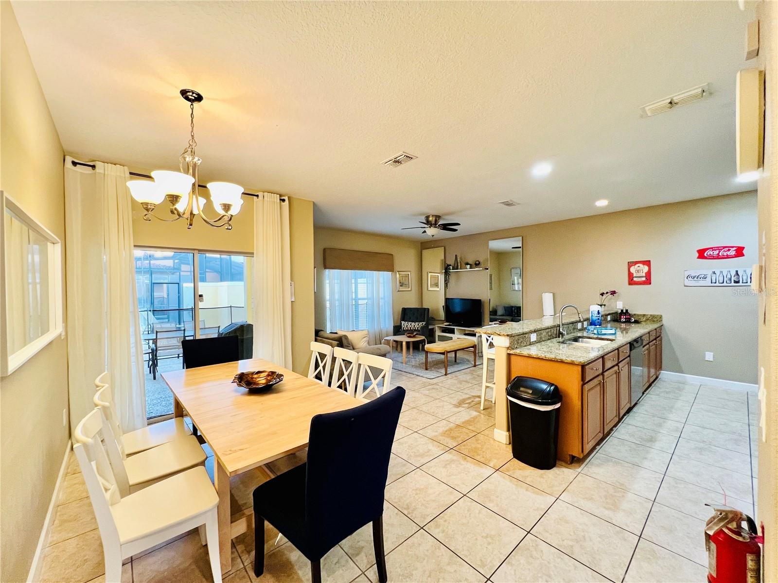8953 California Palm Rd Property Photo 2