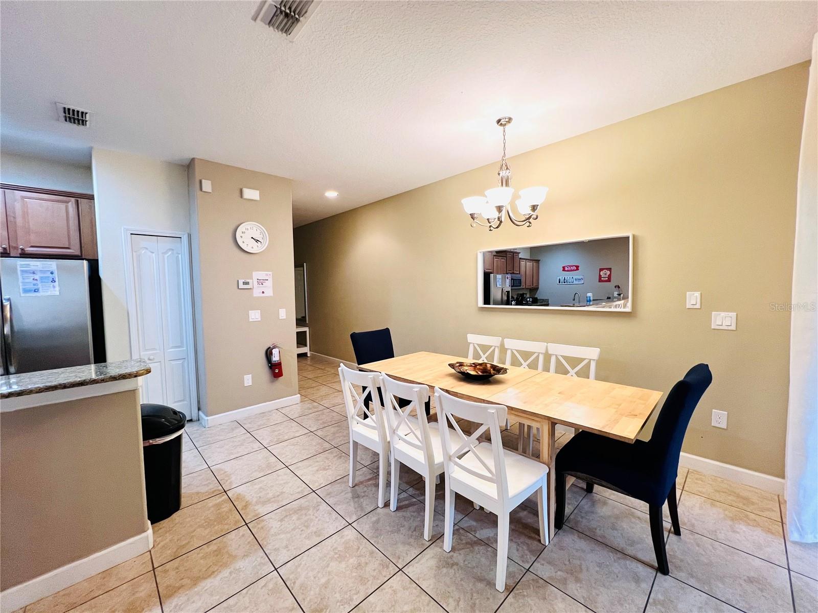 8953 California Palm Rd Property Photo 3