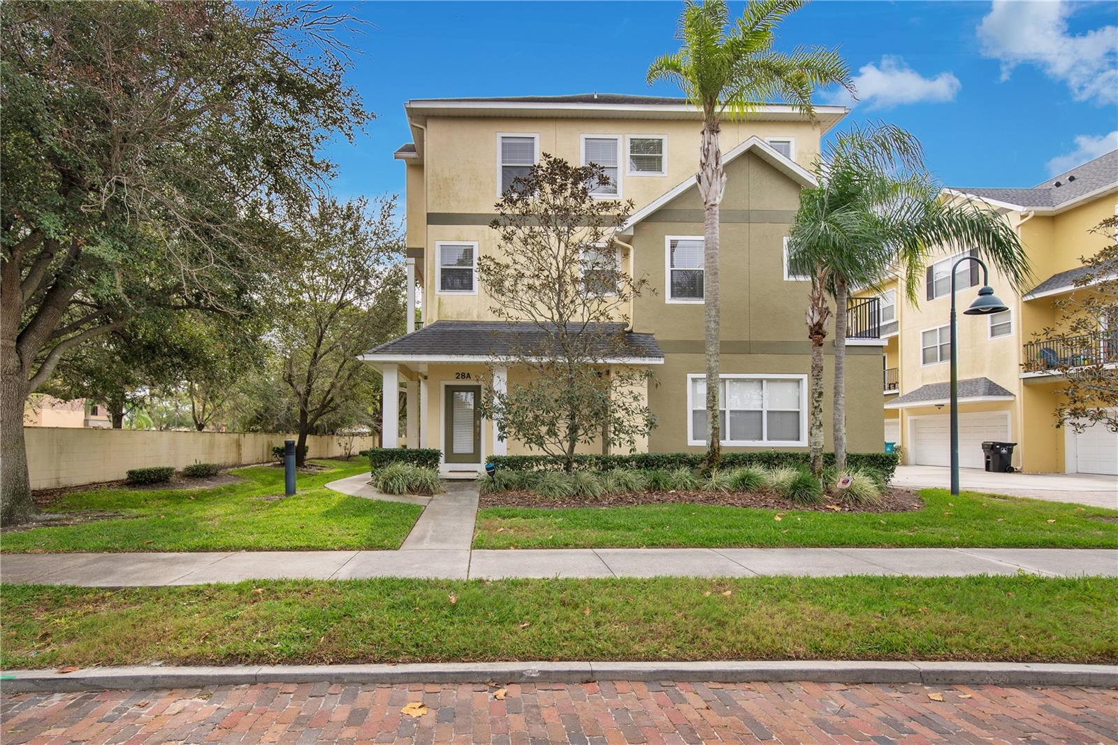 28 W Esther St #a Property Photo 1