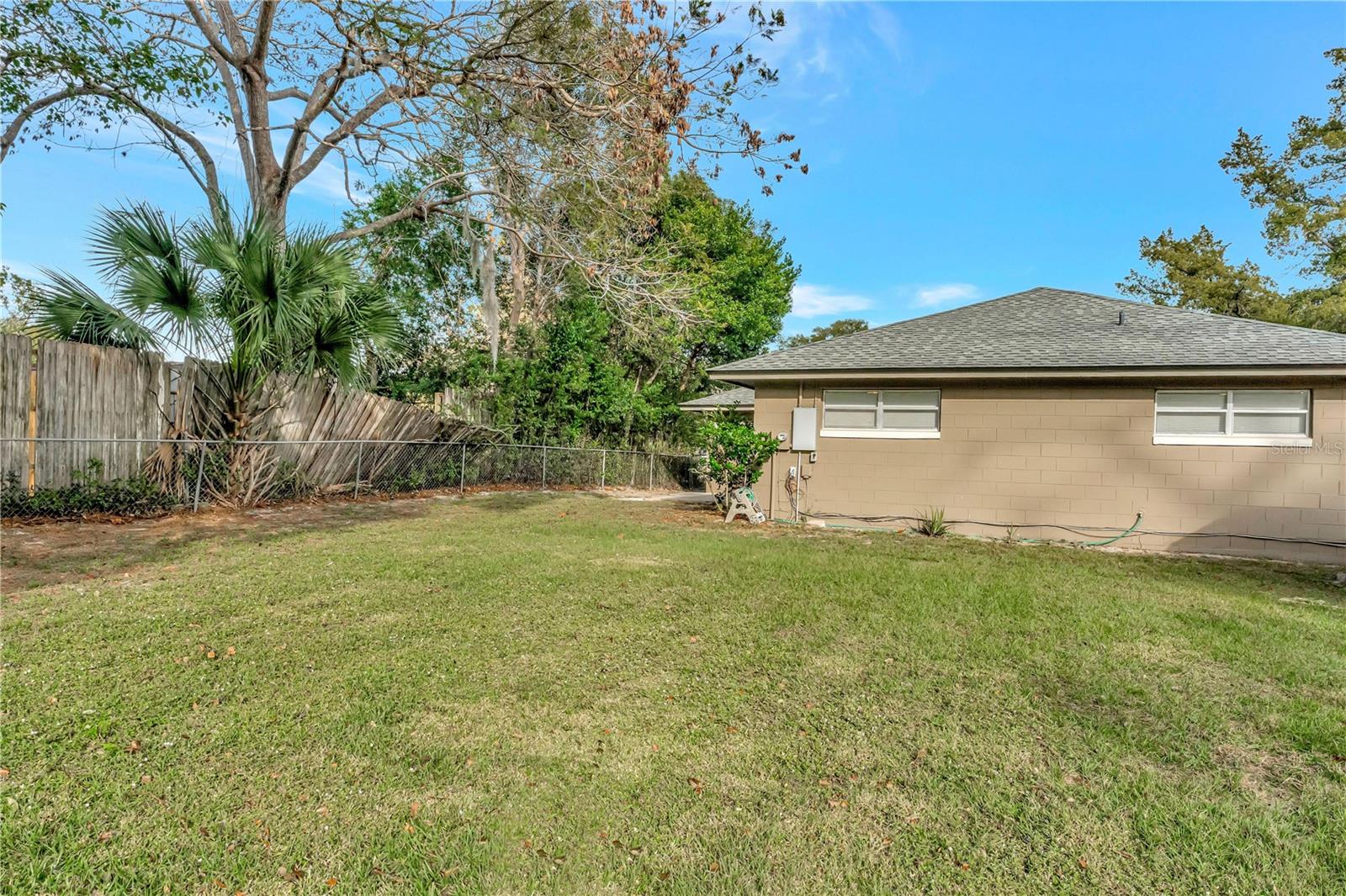 604 Murphy Rd Property Photo 4