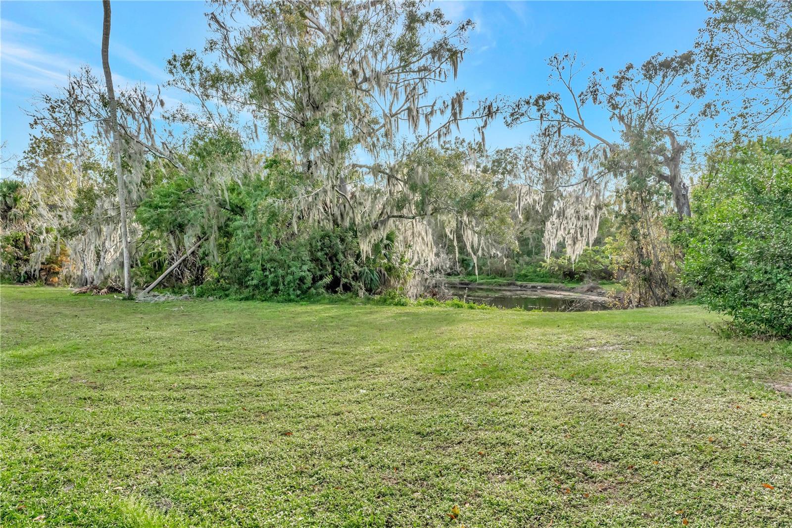 604 Murphy Rd Property Photo 5