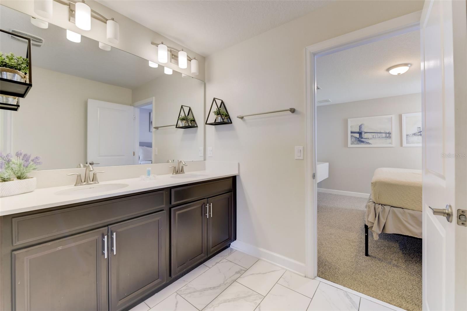 2933 Fable St Property Photo 45