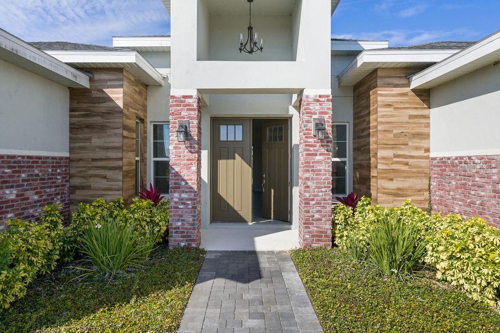 208 Snowy Orchid Way Property Photo 3