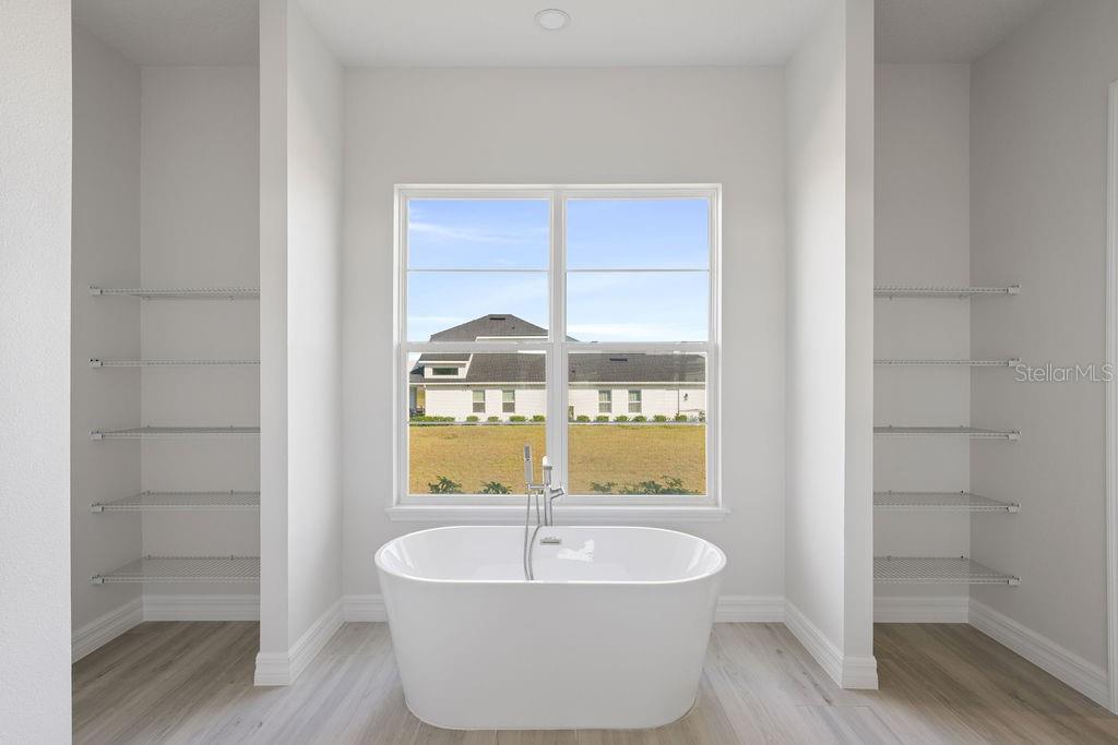208 Snowy Orchid Way Property Photo 24