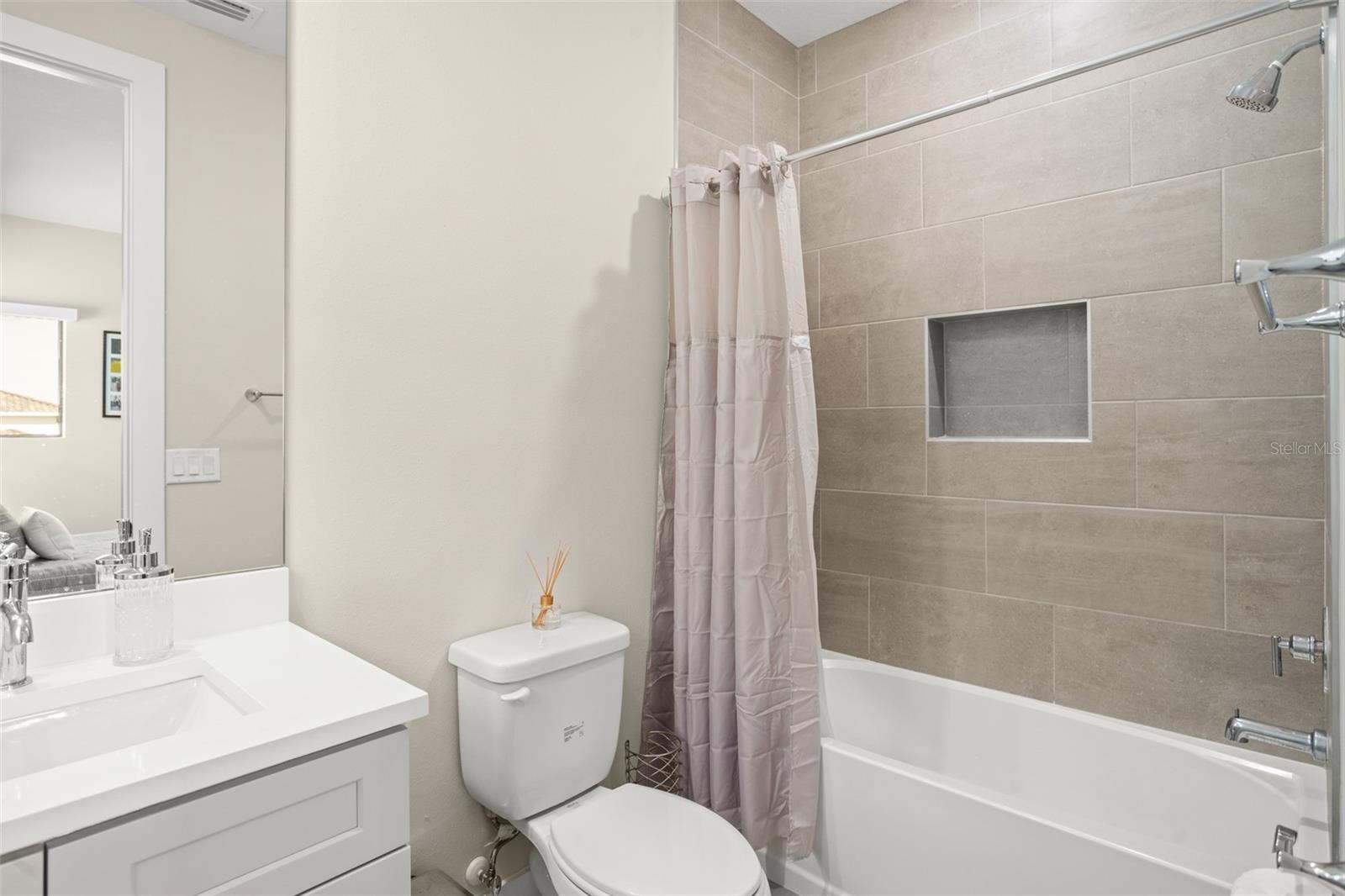 15820 Vetta Dr Property Photo 15
