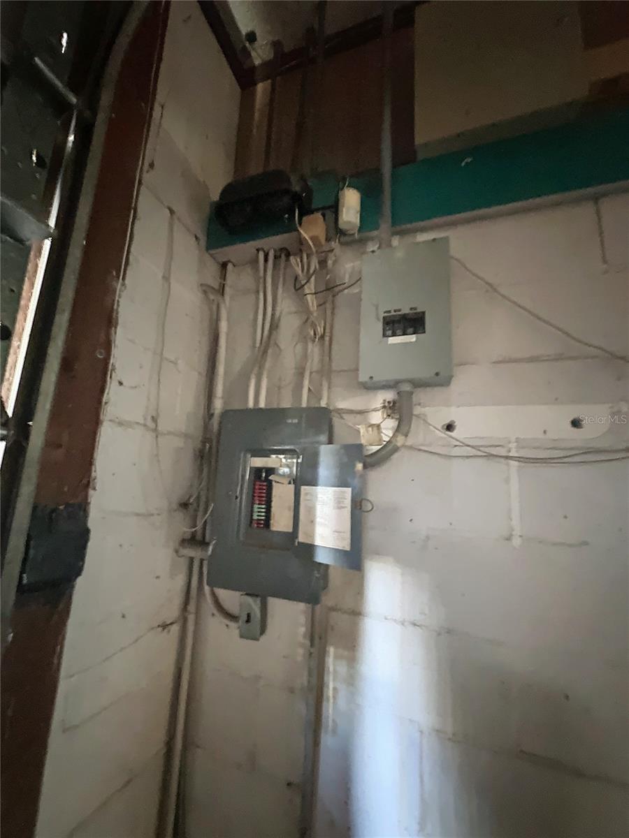 110 Reynolds Rd Property Photo 27