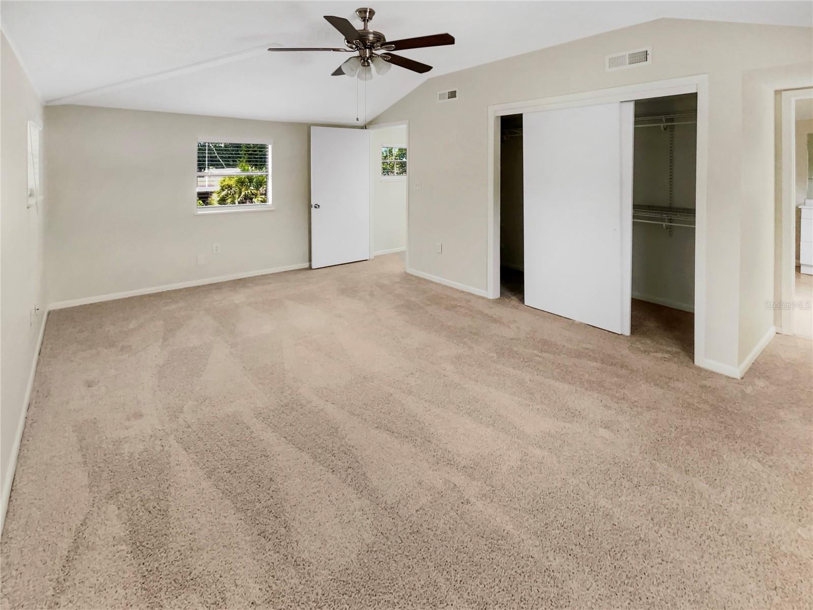 326 Banyan Dr Property Photo 5