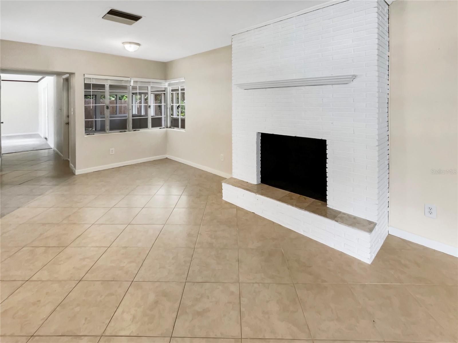 326 Banyan Dr Property Photo 11