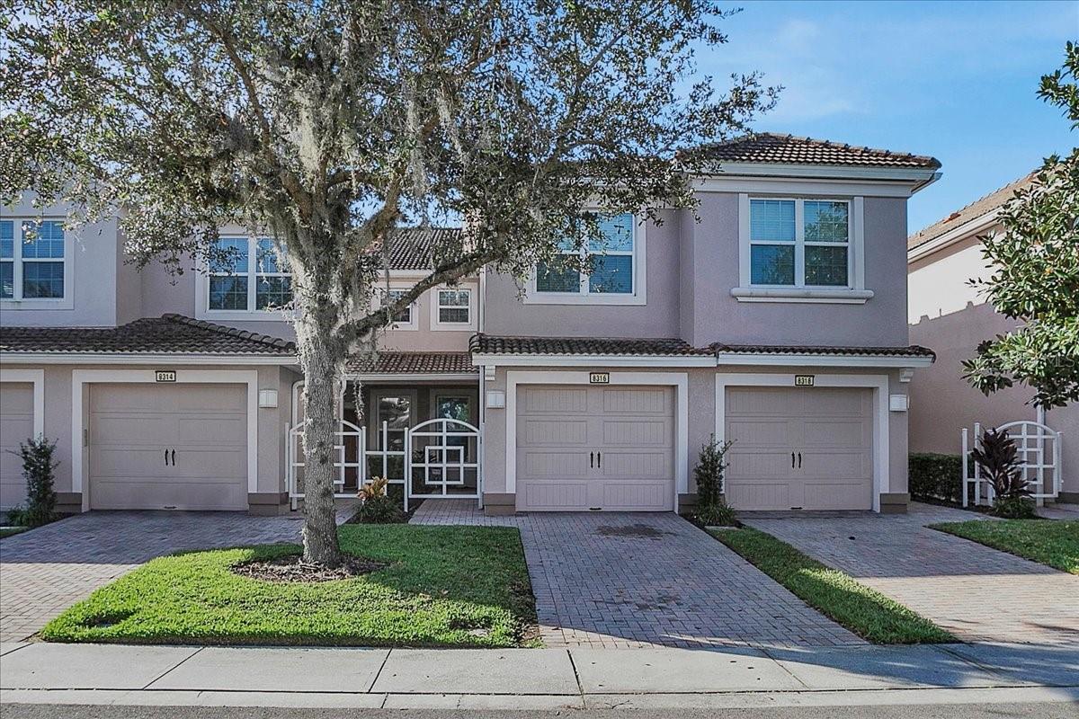 8316 Fontera Dr Property Photo 1