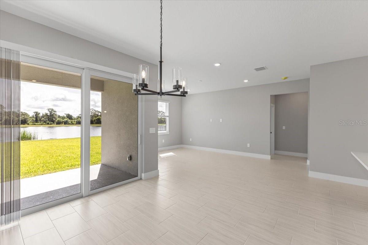 522 Sun Chaser Dr Property Photo 8
