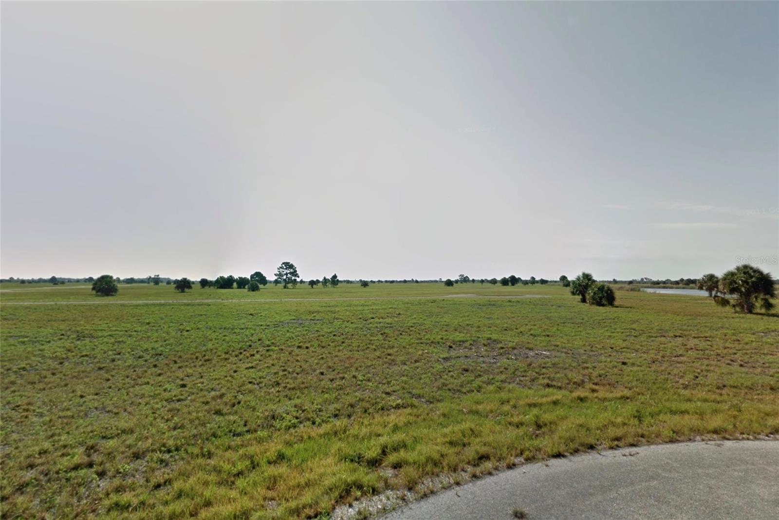 6 Fir Ct Property Photo 2