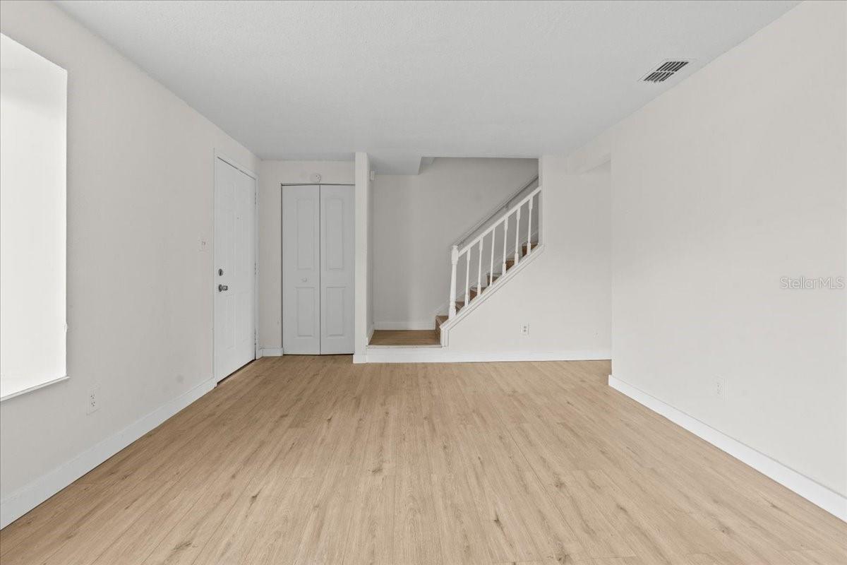 4945 Sanoma Vlg #b Property Photo 3