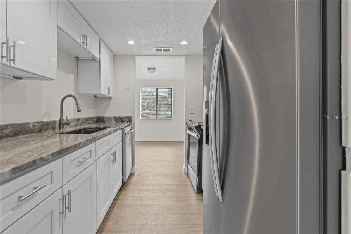 4945 Sanoma Vlg #b Property Photo 5