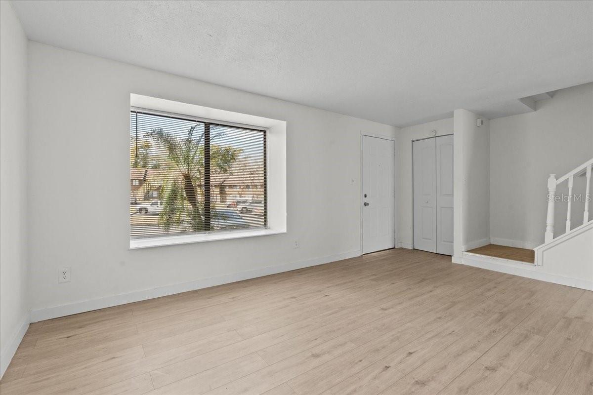 4945 Sanoma Vlg #b Property Photo 18