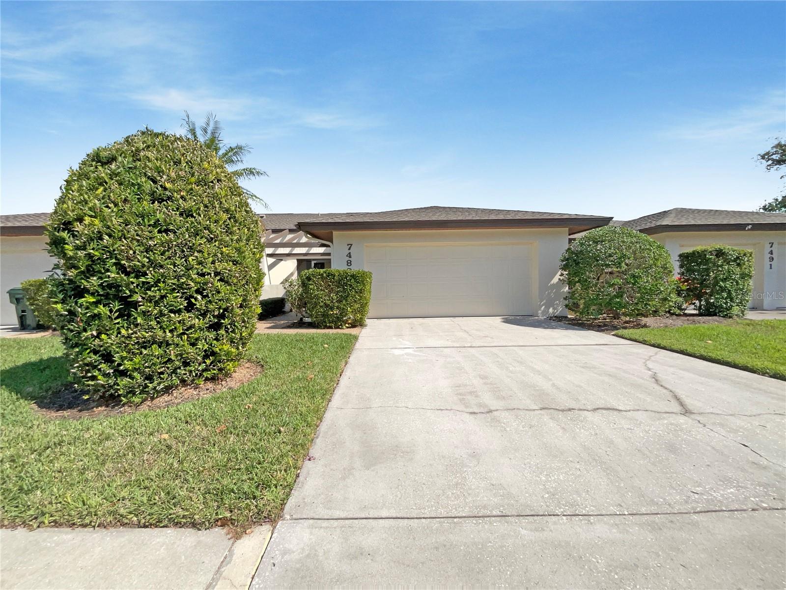 7483 Carnoustie Dr #5b Property Photo 1