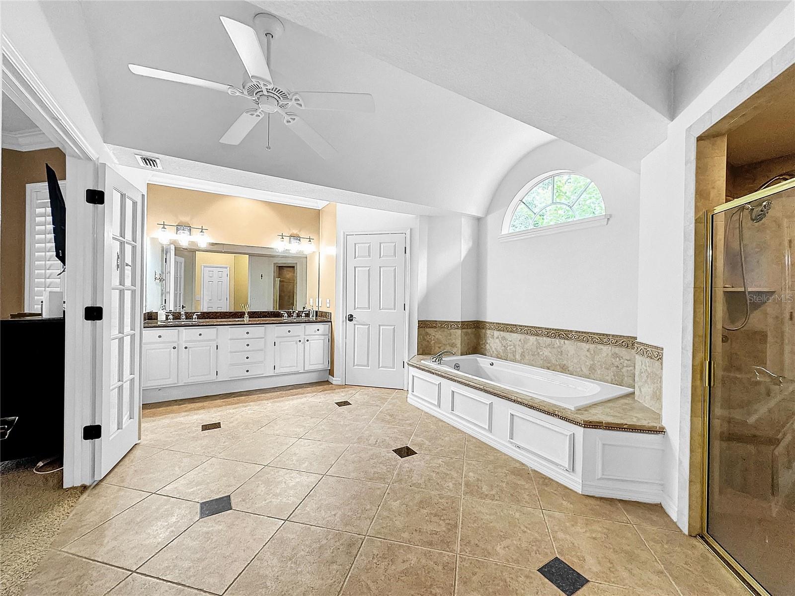 310 Vista Oak Dr Property Photo 36