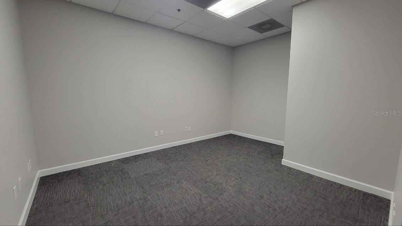 121 S Orange Ave #920 Property Photo 27