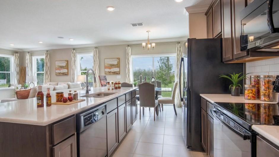 2755 San Marco Way Property Photo 4