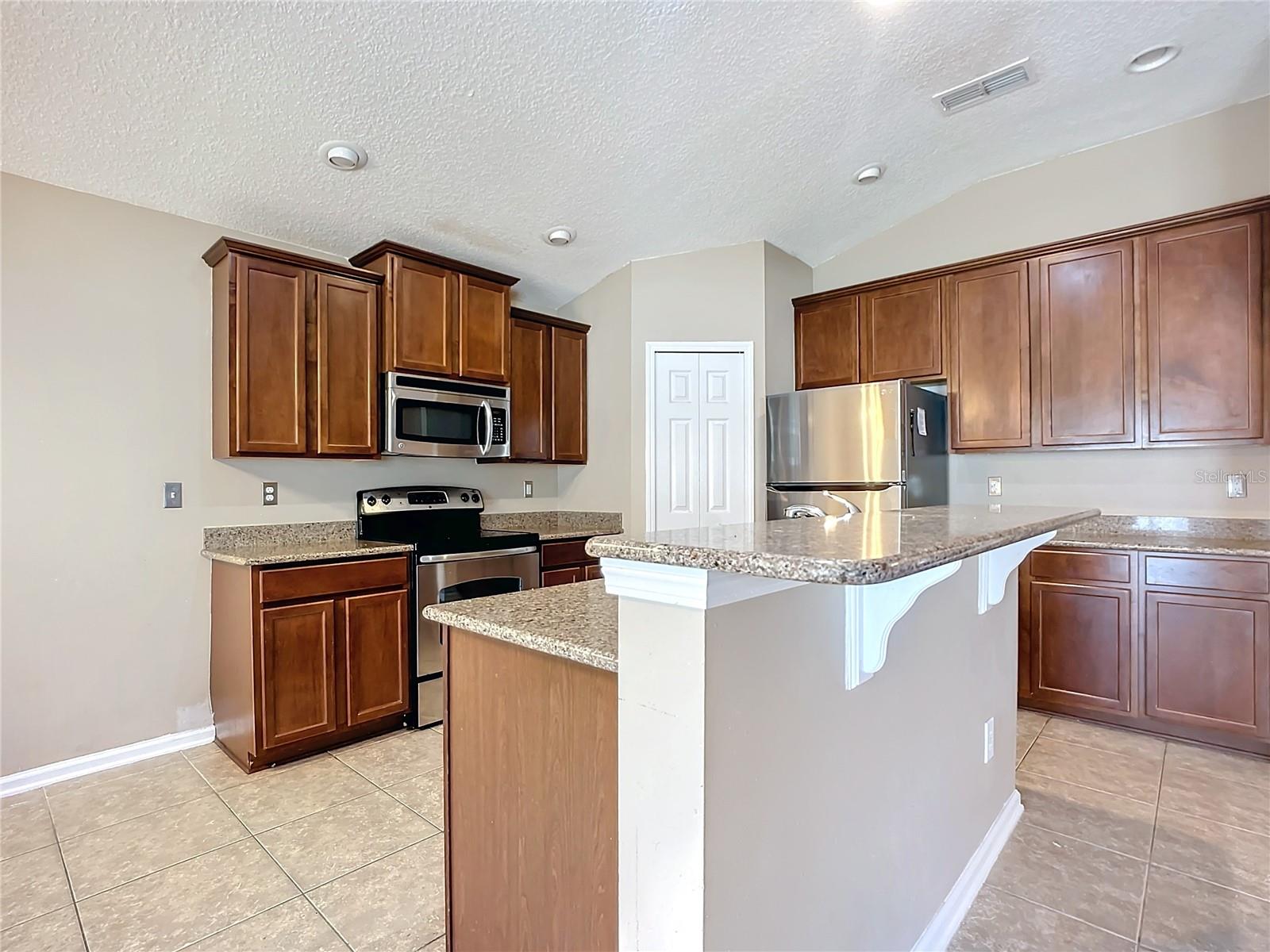 467 S Aberdeenshire Dr Property Photo 9