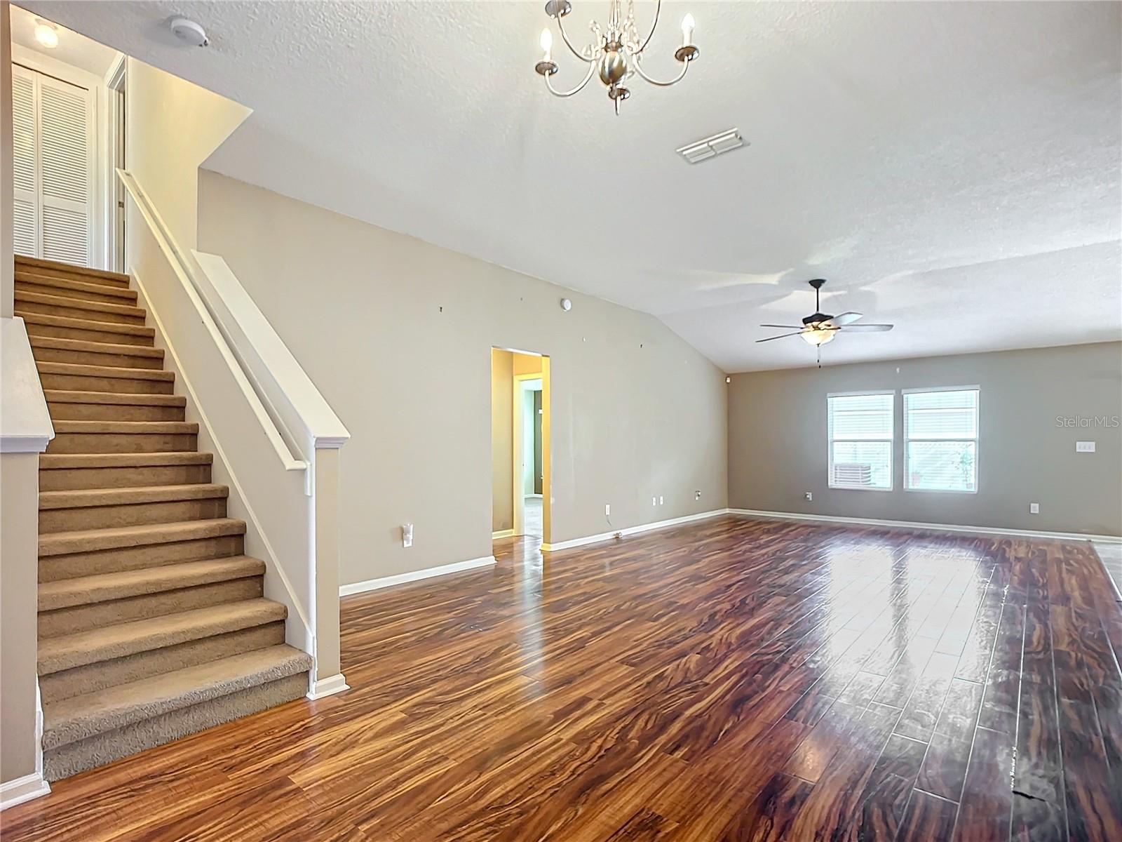 467 S Aberdeenshire Dr Property Photo 22