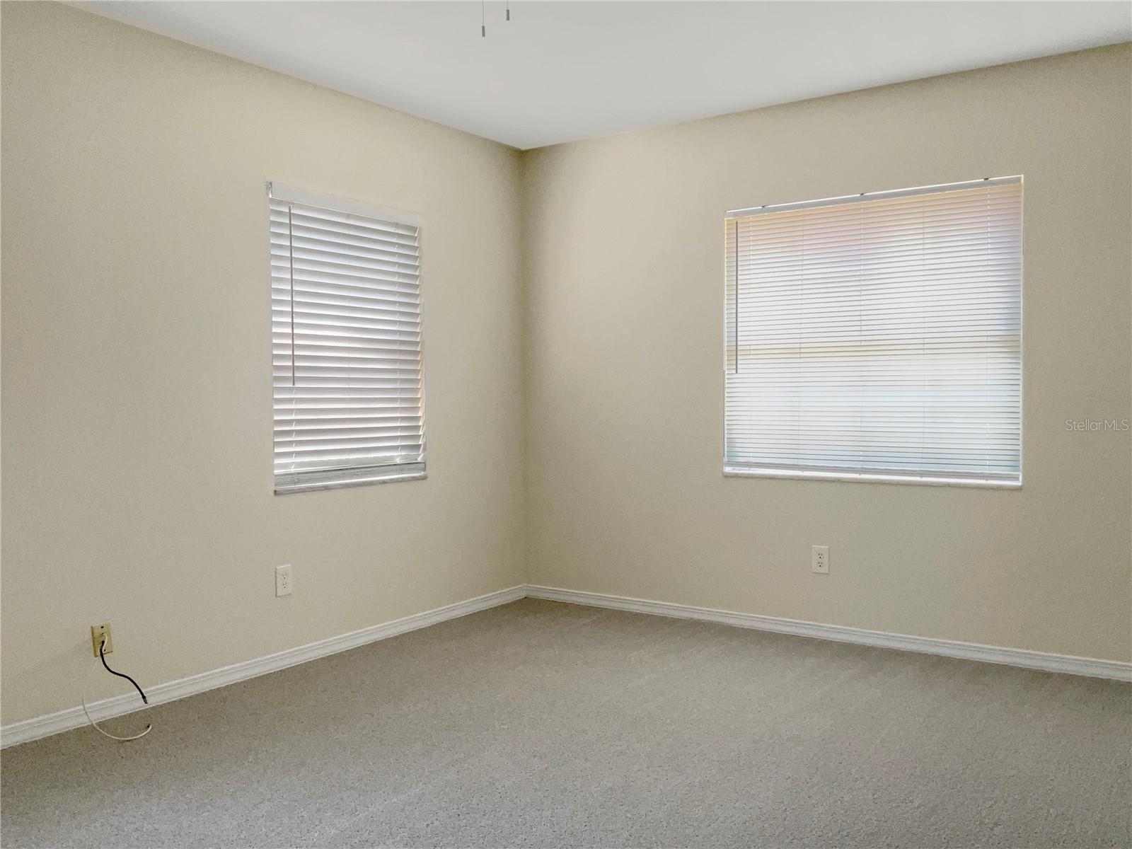 610 Julie Ln Property Photo 3