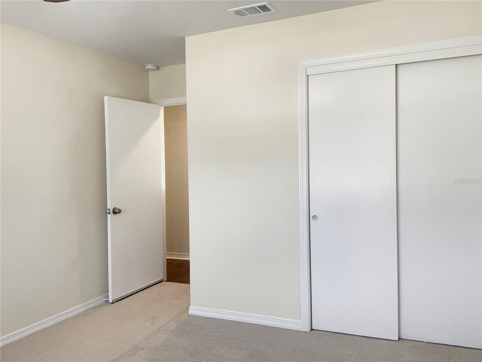 610 Julie Ln Property Photo 10