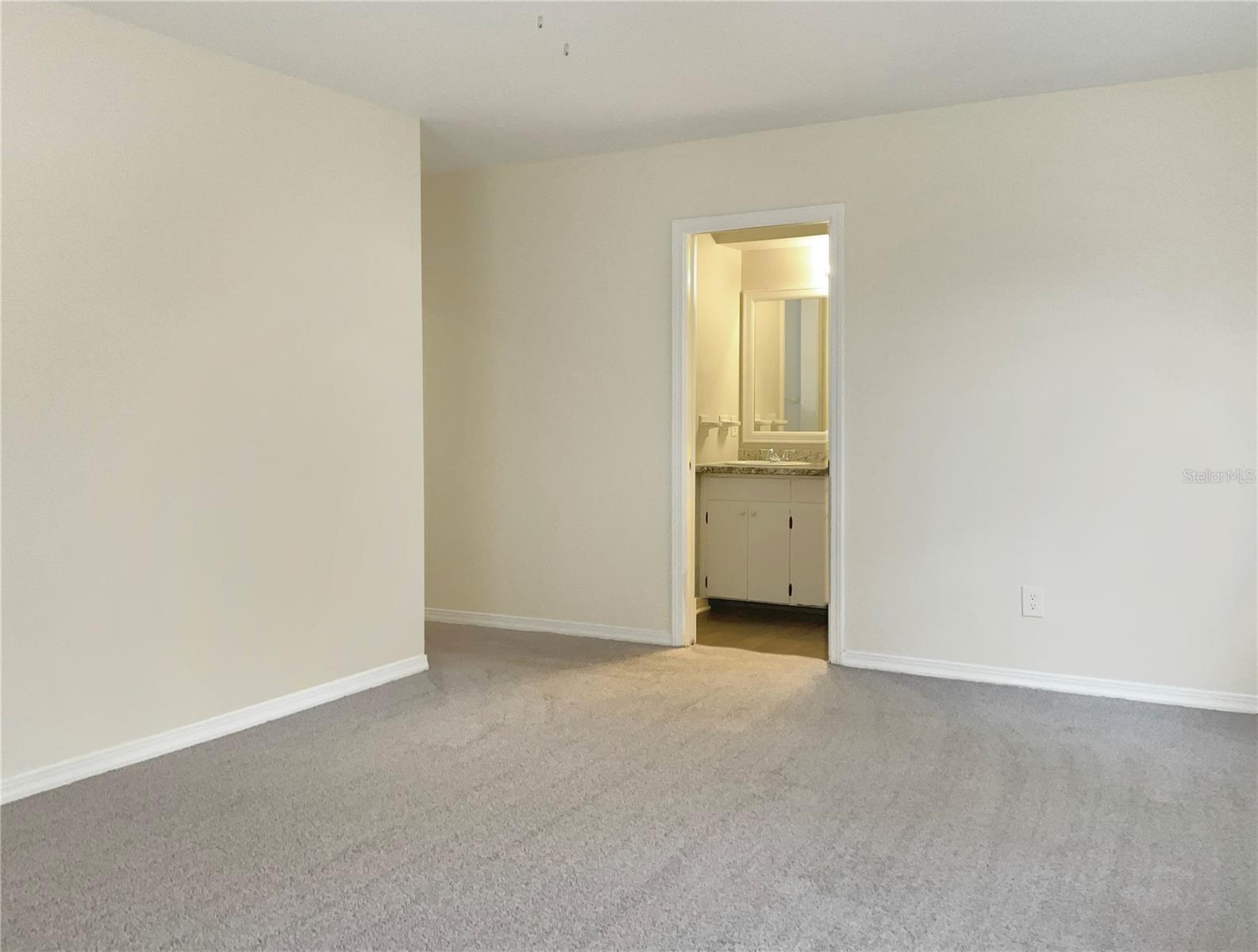610 Julie Ln Property Photo 11