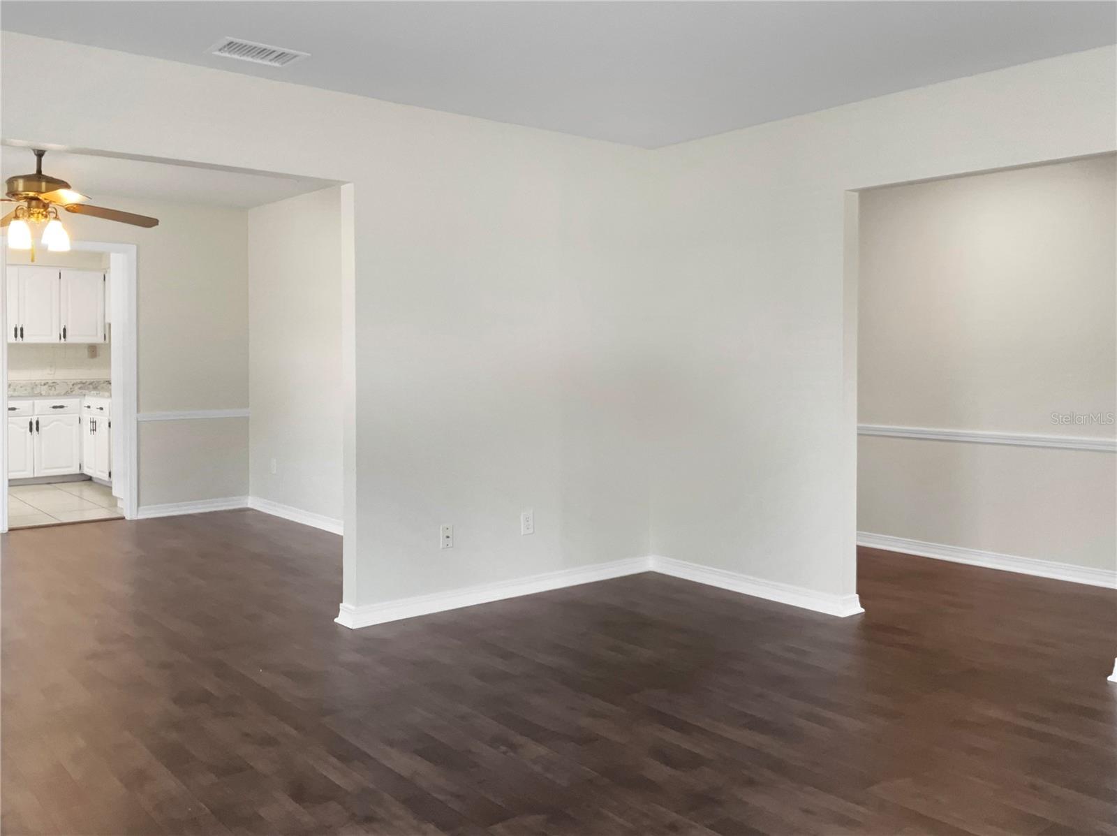 610 Julie Ln Property Photo 18