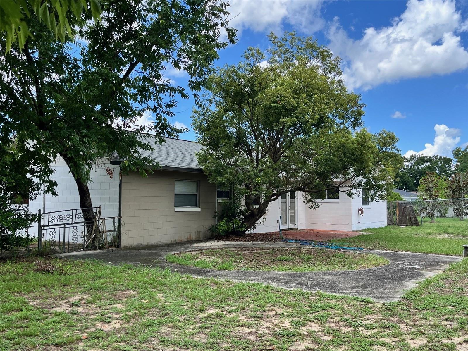 7313 Cabor Ct Property Photo 6