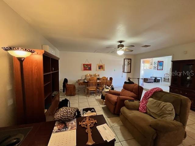 7313 Cabor Ct Property Photo 12