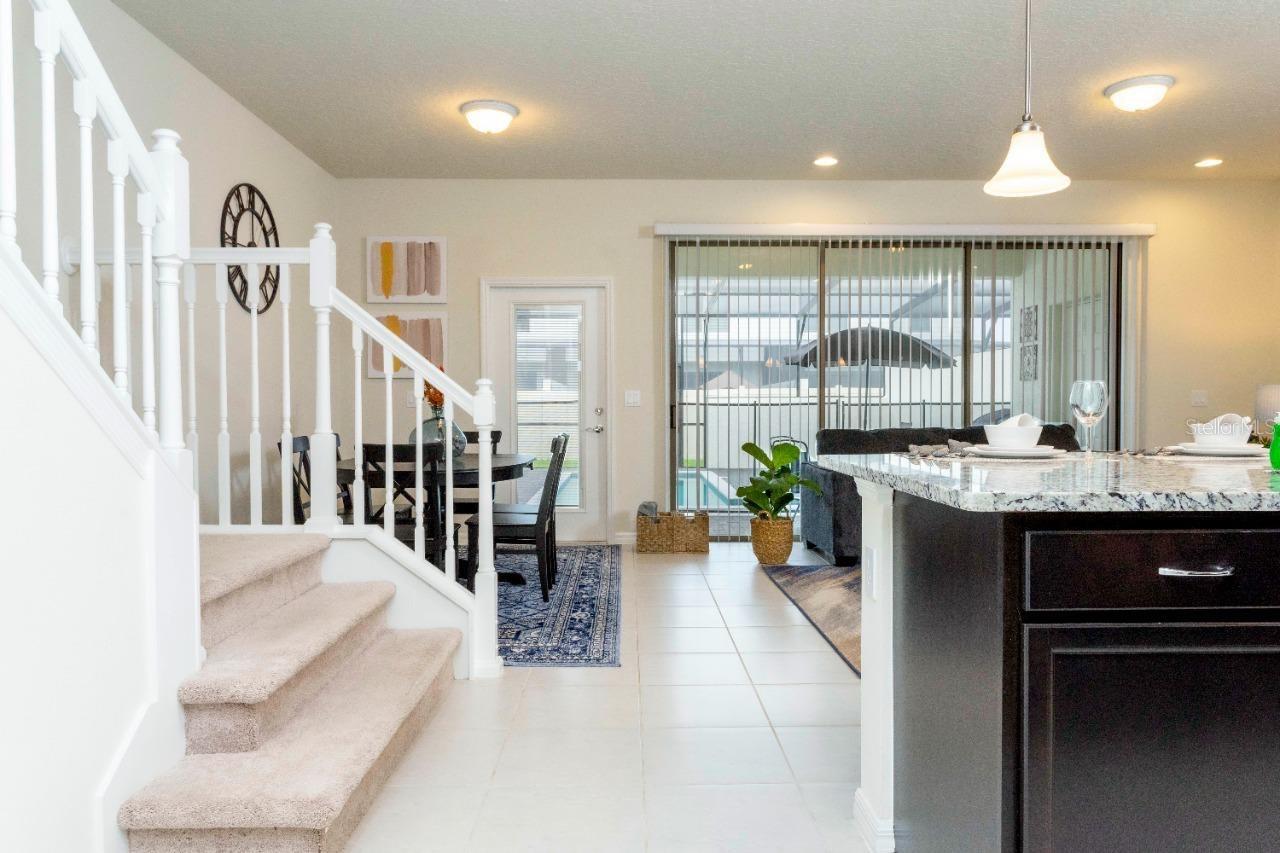 2429 Dubai St Property Photo 10