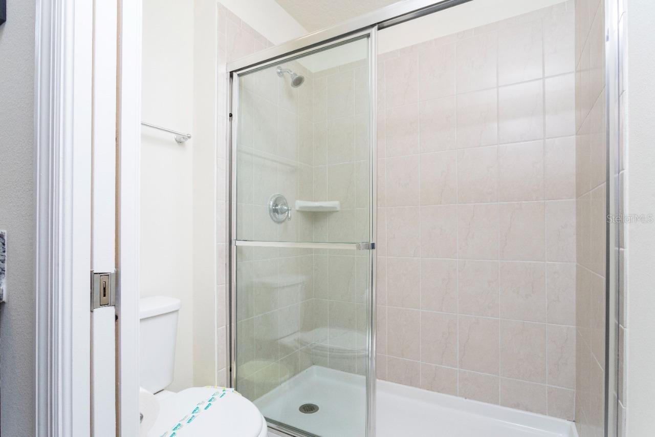 2429 Dubai St Property Photo 13