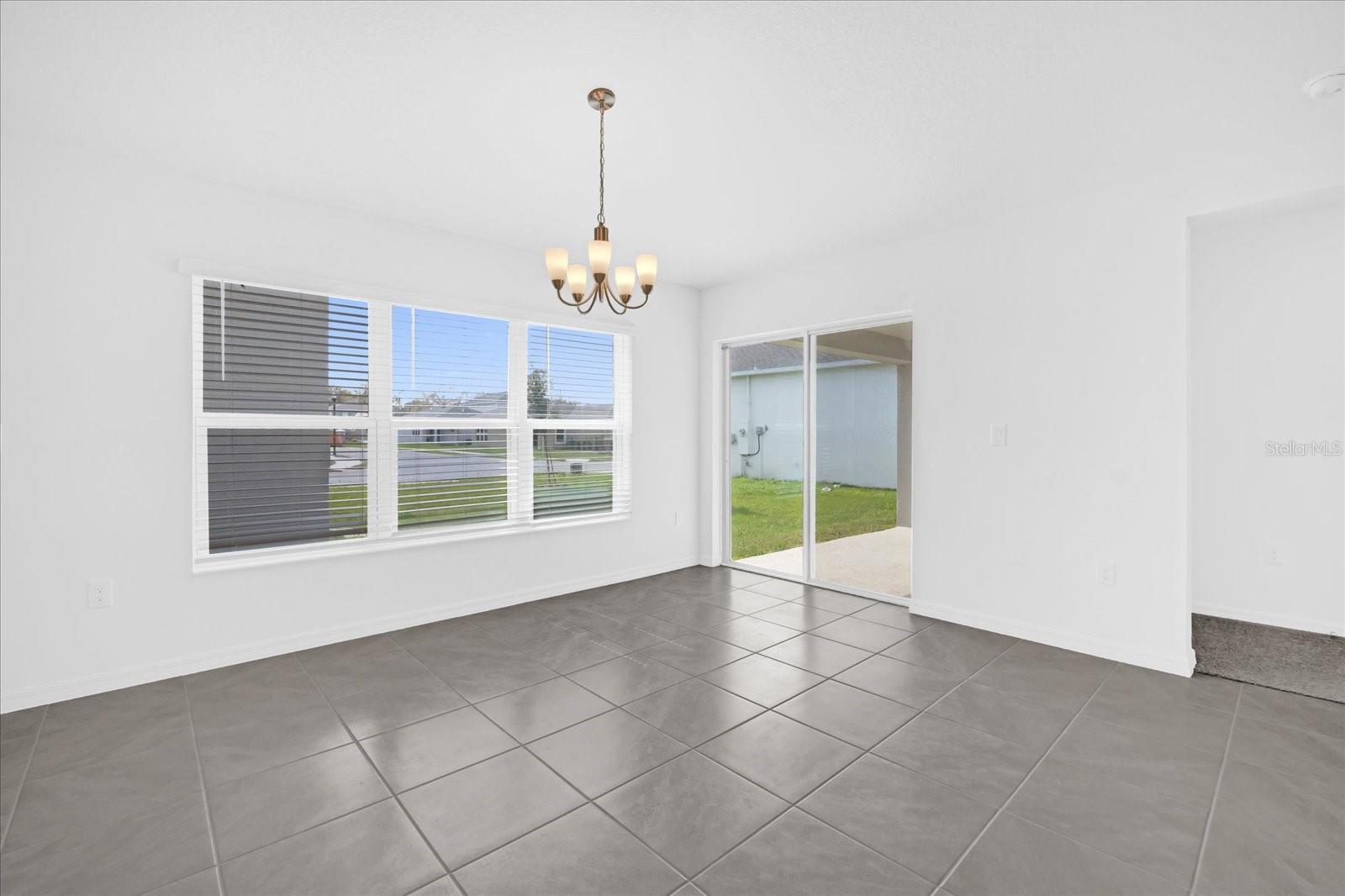 8620 Caribbean Pine Way Property Photo 7