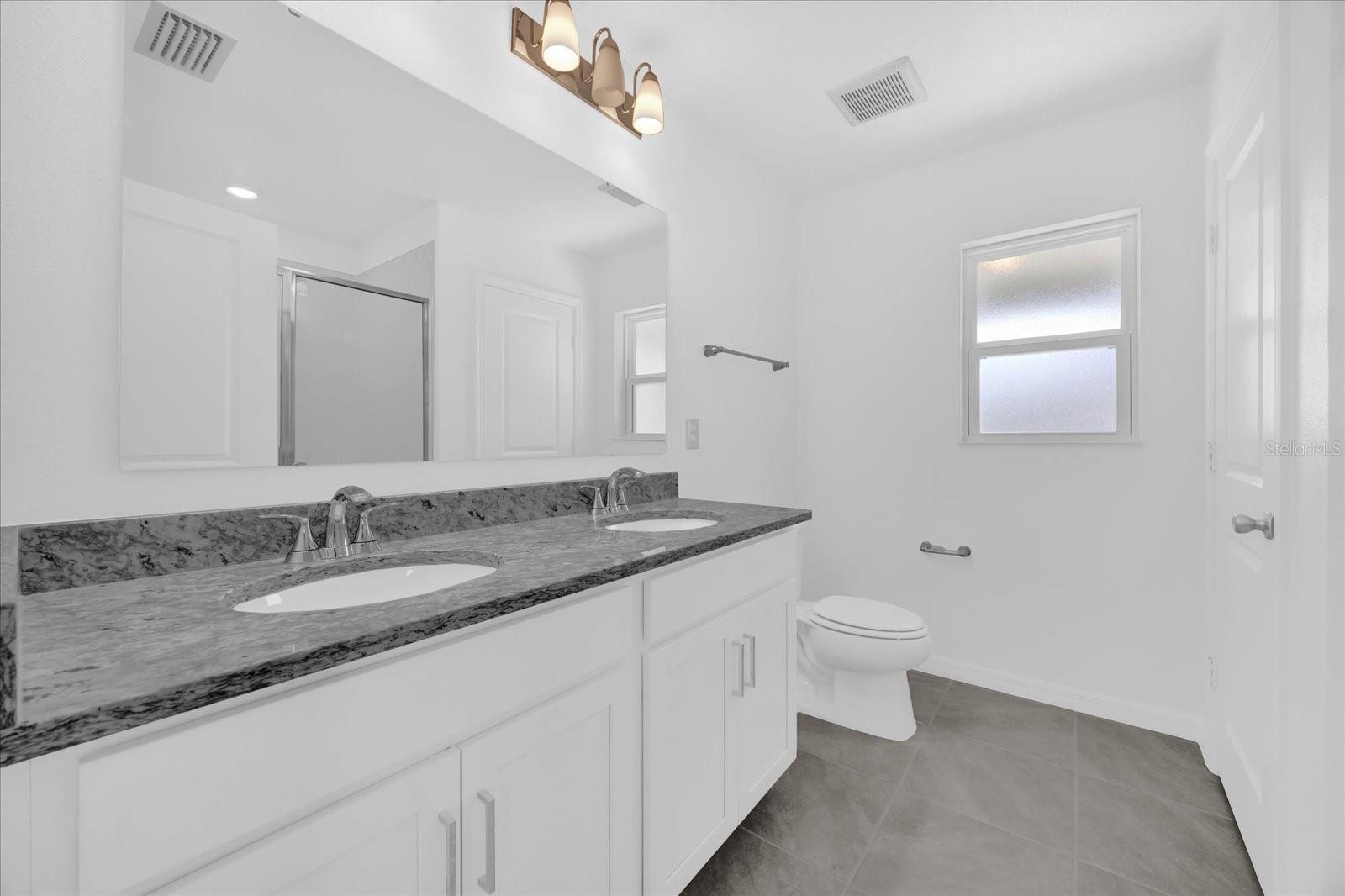 8620 Caribbean Pine Way Property Photo 9