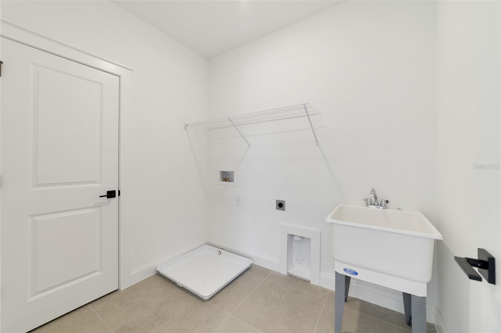 231 Severn Way #36 Property Photo 19