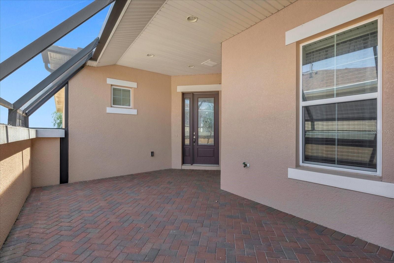 737 Alcove Dr Property Photo 5