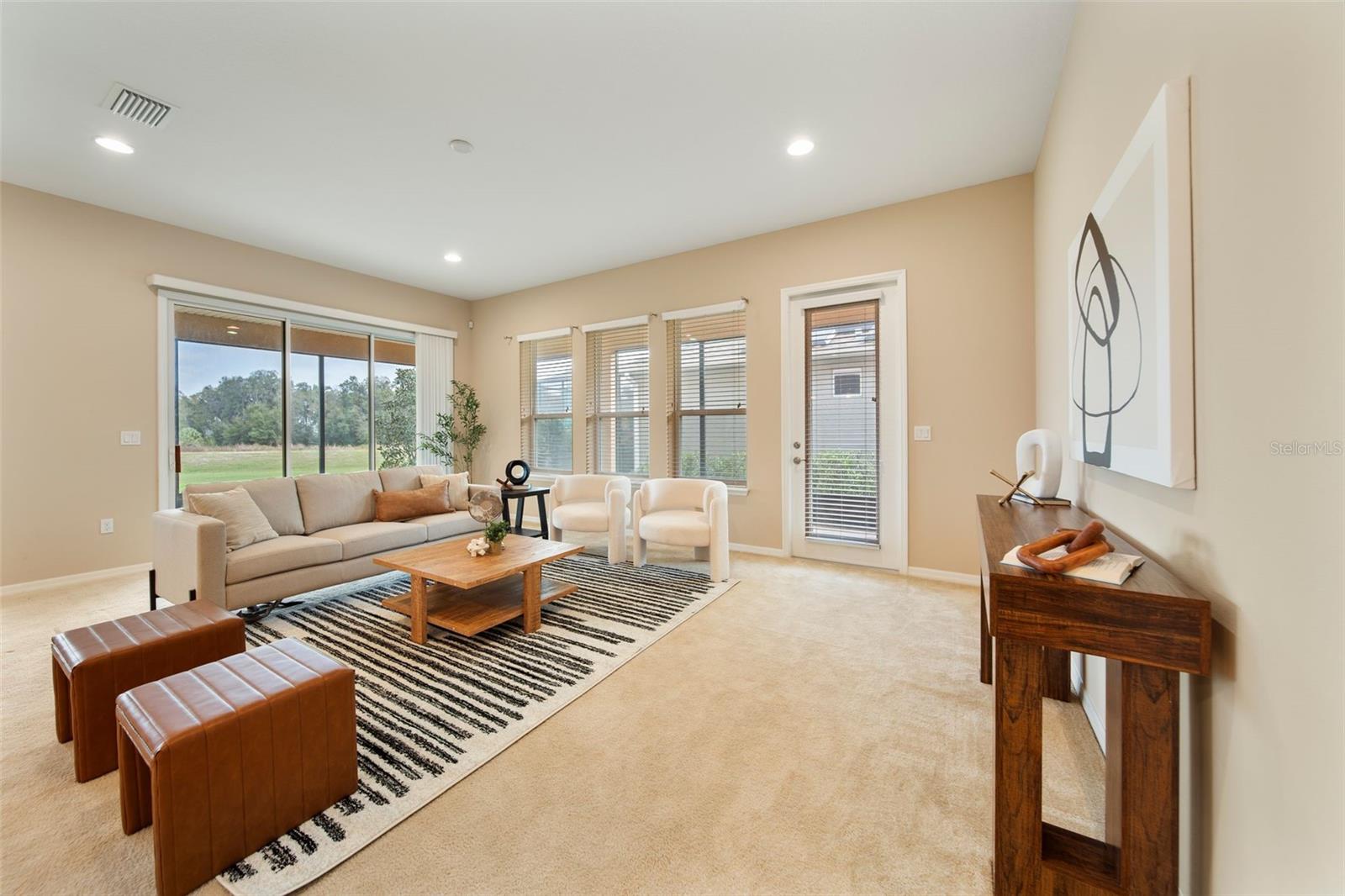 737 Alcove Dr Property Photo 12