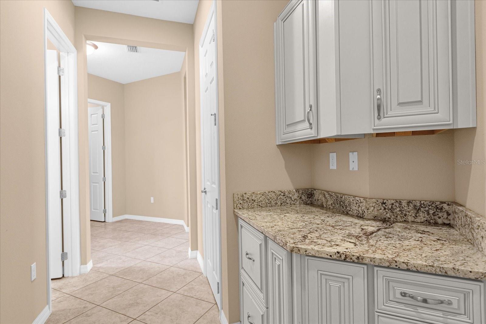 737 Alcove Dr Property Photo 30