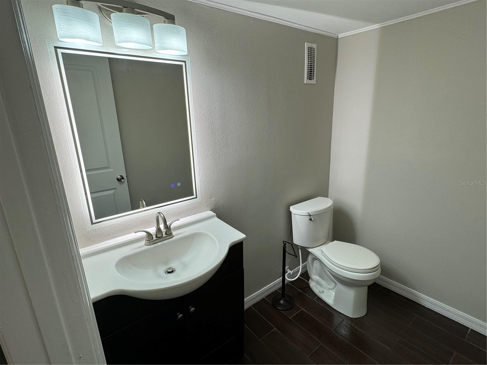 6003 Village Cir #ge Property Photo 10