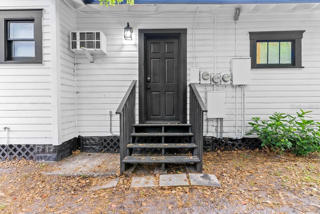 412 E Harwood St #4 Property Photo 4